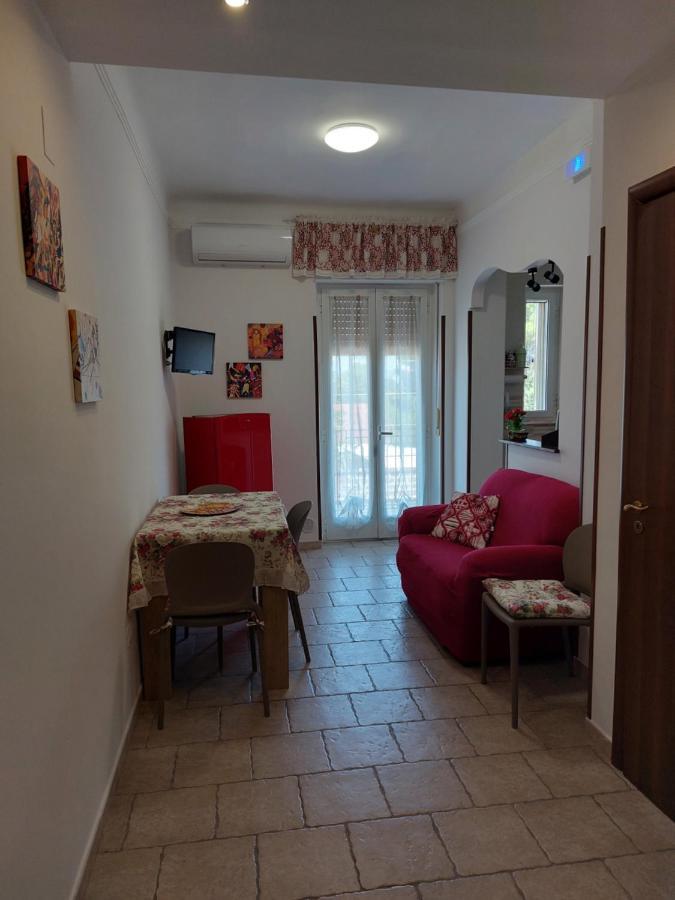 Marina Apartments Taranto Exterior foto